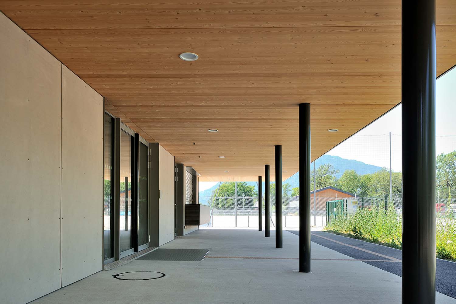aria architecure VESTIAIRES DE FOOT THYEZ