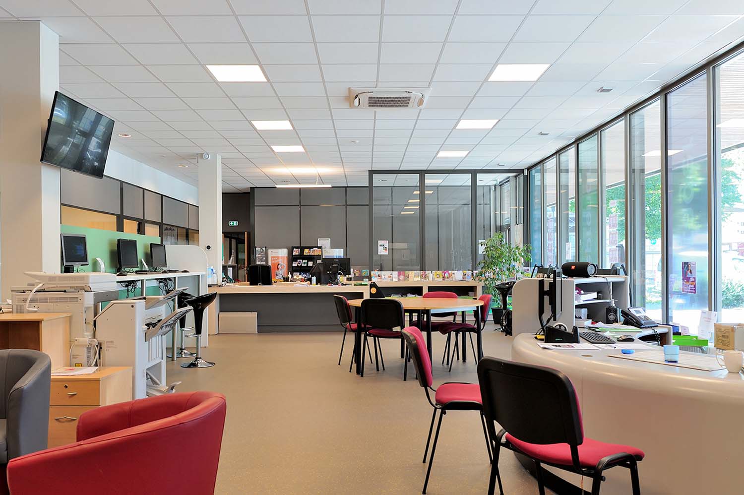 aria architecure 16 MAISON DES SERVICES CLUSES